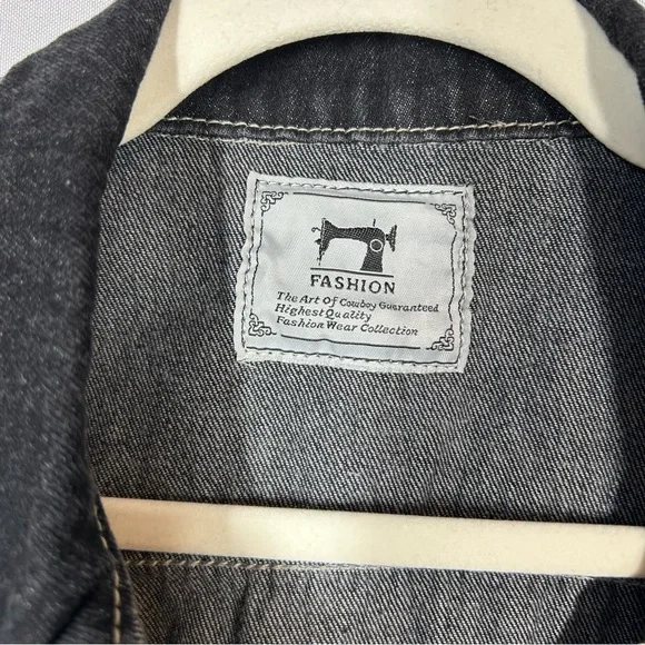 Men’s Denim Ripped Vest Trucker Biker Sleeveless Black Button Down Size Medium - Picture 6 of 10